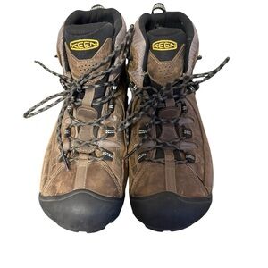 KEEN Men's Tan and Black Outdoor Boots